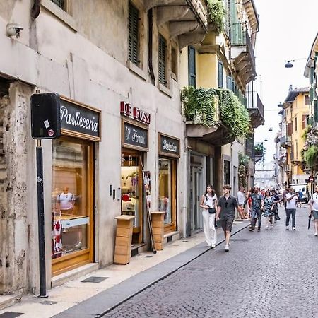 Appartamento Residenza Angels @Piazzadelleerbe Verona Esterno foto