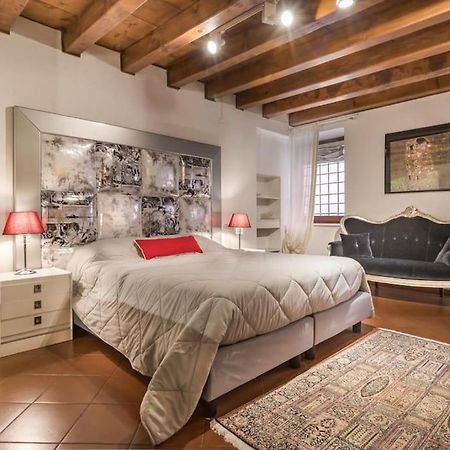 Appartamento Residenza Angels @Piazzadelleerbe Verona Esterno foto