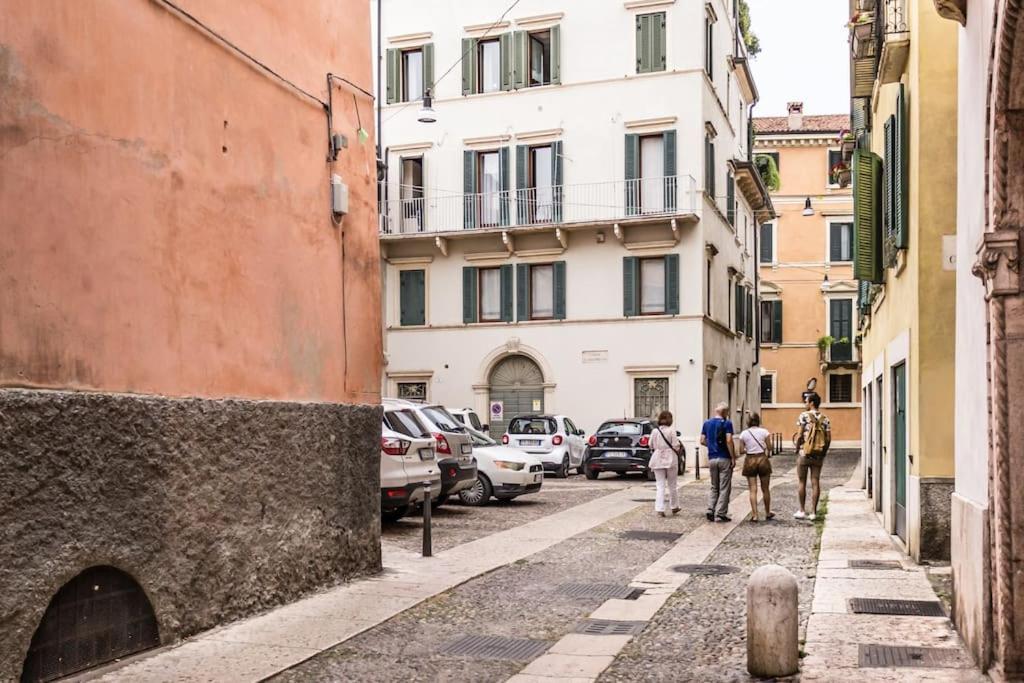 Appartamento Residenza Angels @Piazzadelleerbe Verona Esterno foto