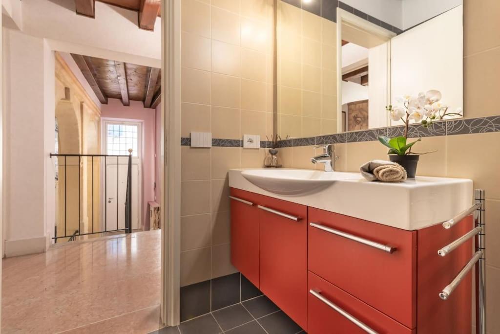 Appartamento Residenza Angels @Piazzadelleerbe Verona Esterno foto